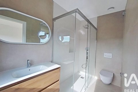 Hus till salu i Tordera, Barcelona, Spanien 3 sovrum, 136 kvm. Nr. 152307 - foto 23