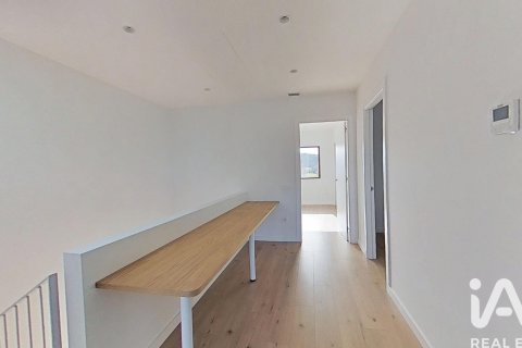 Hus till salu i Tordera, Barcelona, Spanien 3 sovrum, 136 kvm. Nr. 152307 - foto 17