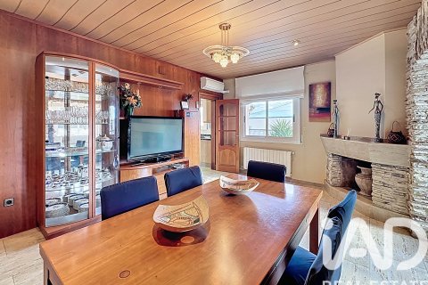 Продажа дома в Эль-Вендрель, Таррагона, Испания 5 спален, 301м2 №152309 - фото 14