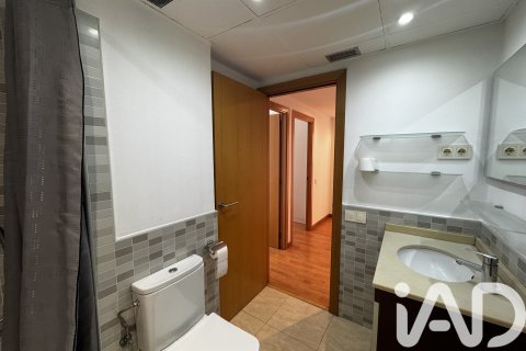 Huoneisto myytävänä Sabadell, Barcelona, Espanja, 2 makuuhuonetta, 75 m2 No. 152308 - kuva 17