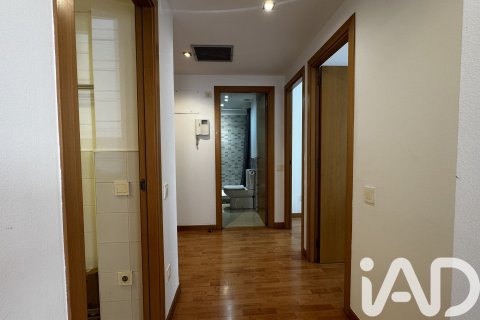 Huoneisto myytävänä Sabadell, Barcelona, Espanja, 2 makuuhuonetta, 75 m2 No. 152308 - kuva 19