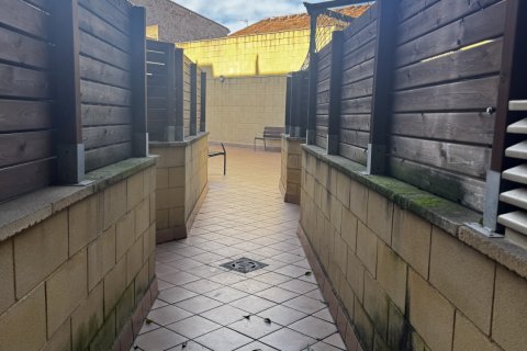 Huoneisto myytävänä Sabadell, Barcelona, Espanja, 2 makuuhuonetta, 75 m2 No. 152308 - kuva 15