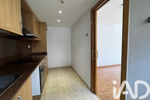Huoneisto myytävänä Sabadell, Barcelona, Espanja, 2 makuuhuonetta, 75 m2 No. 152308 - kuva 24