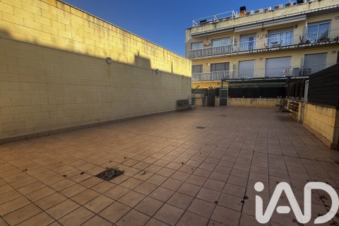 Huoneisto myytävänä Sabadell, Barcelona, Espanja, 2 makuuhuonetta, 75 m2 No. 152308 - kuva 13