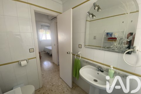 House for sale in Chiclana de la Frontera, Cadiz, Spain 3 bedrooms, 78 sq.m. No. 152313 - photo 15