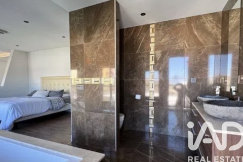 Dom w Adeje, Tenerife, Hiszpania 5 sypialni, 456 mkw. nr 152312 – zdjęcie 22