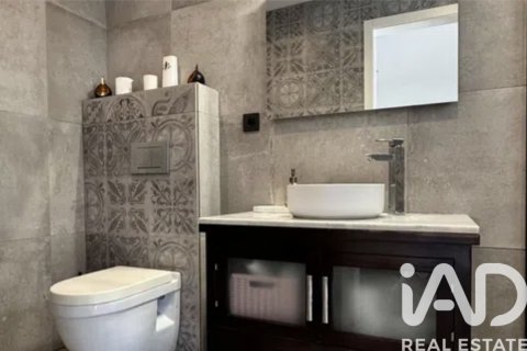 Dom w Adeje, Tenerife, Hiszpania 5 sypialni, 456 mkw. nr 152312 – zdjęcie 13