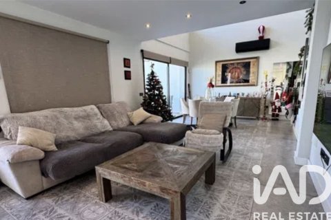 Dom w Adeje, Tenerife, Hiszpania 5 sypialni, 456 mkw. nr 152312 – zdjęcie 17