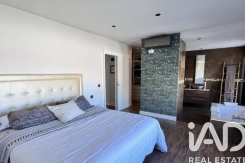 Dom w Adeje, Tenerife, Hiszpania 5 sypialni, 456 mkw. nr 152312 – zdjęcie 28