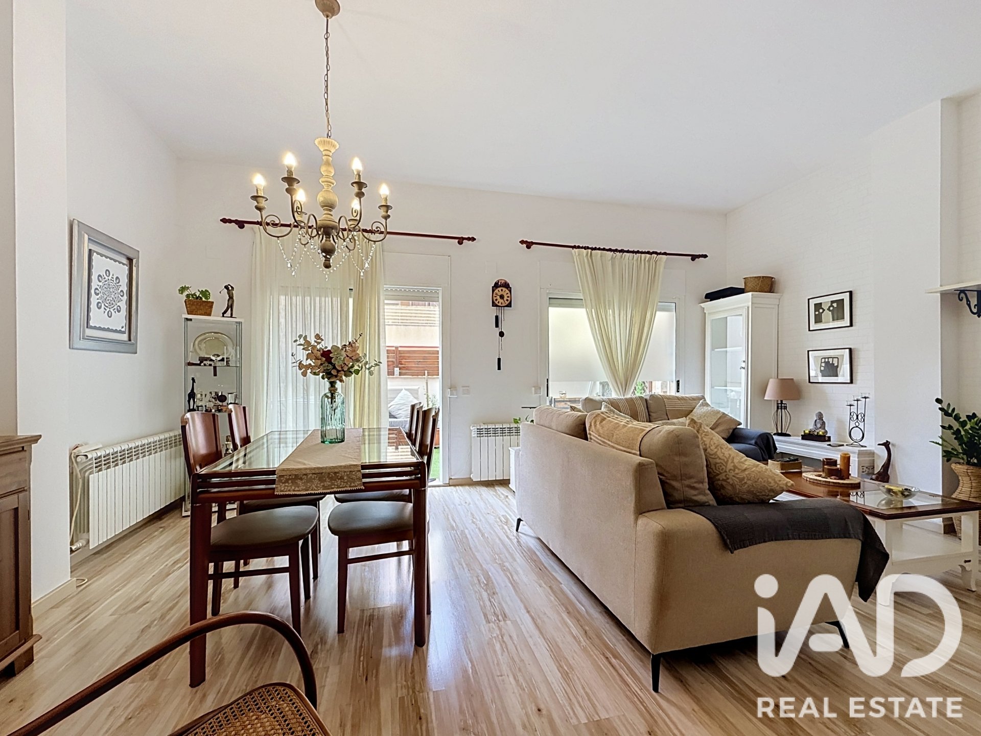 Apartamento en Sant Cugat del Vallès, Barcelona, España 3 dormitorios, 106 m2 No. 195045