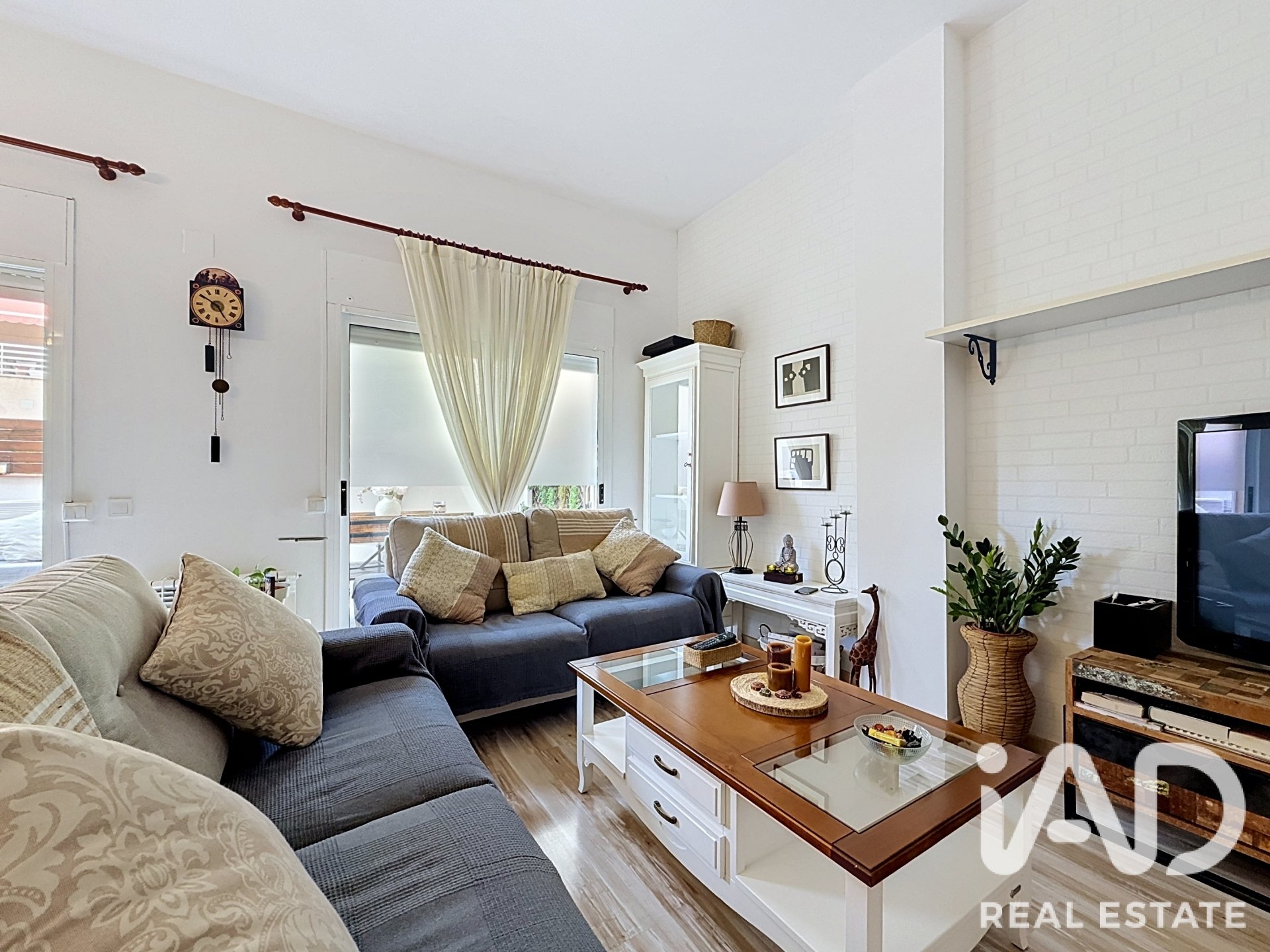 Apartamento en Sant Cugat del Vallès, Barcelona, España 3 dormitorios, 106 m2 No. 195045