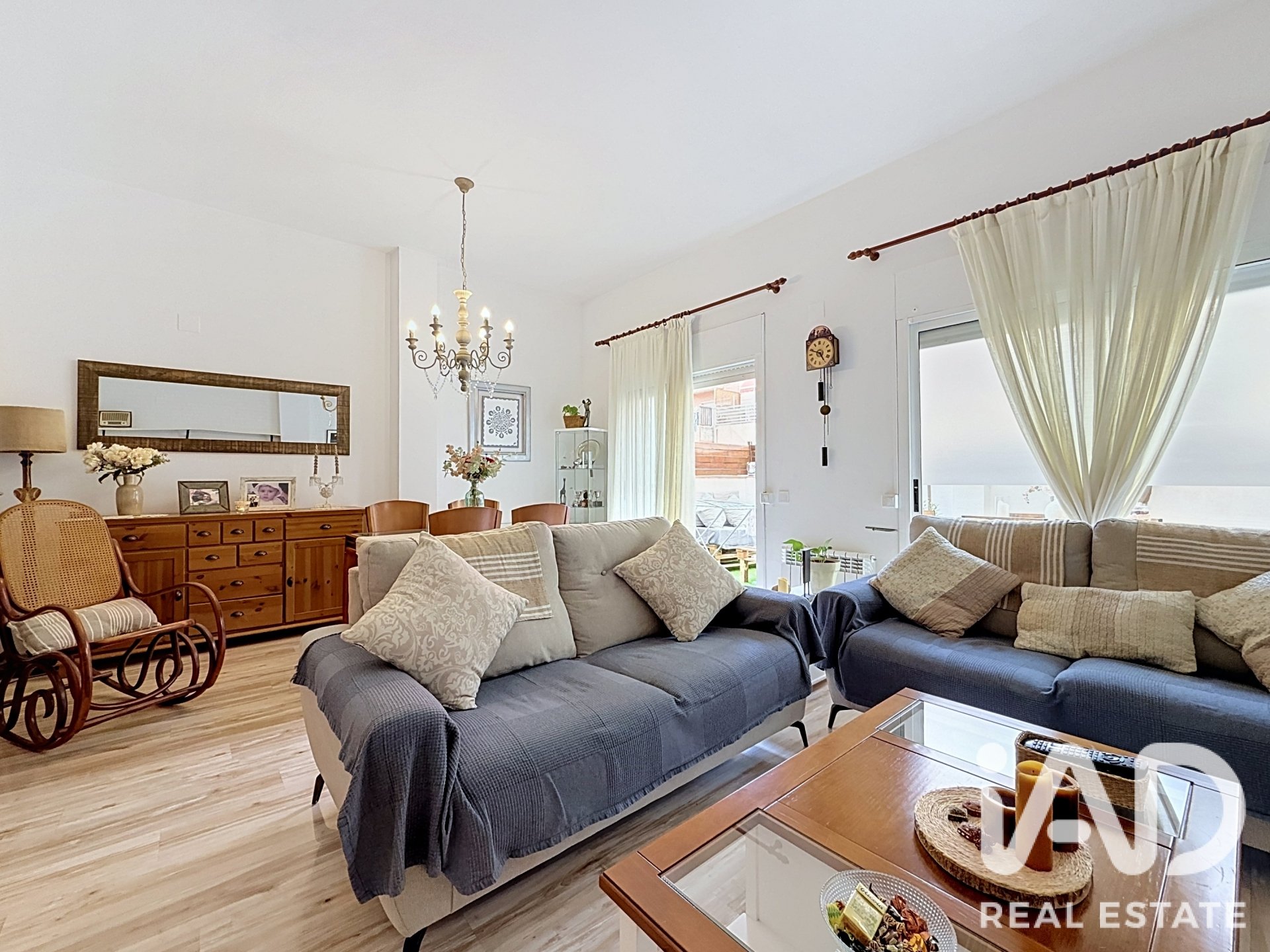 Apartamento en Sant Cugat del Vallès, Barcelona, España 3 dormitorios, 106 m2 No. 195045