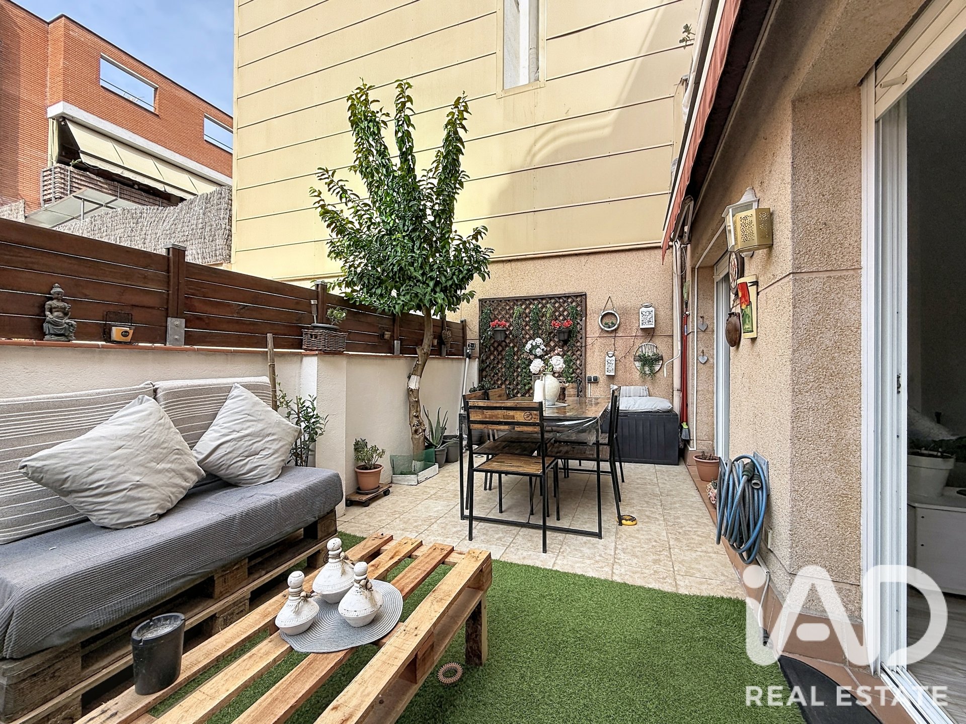 Apartamento en Sant Cugat del Vallès, Barcelona, España 3 dormitorios, 106 m2 No. 195045