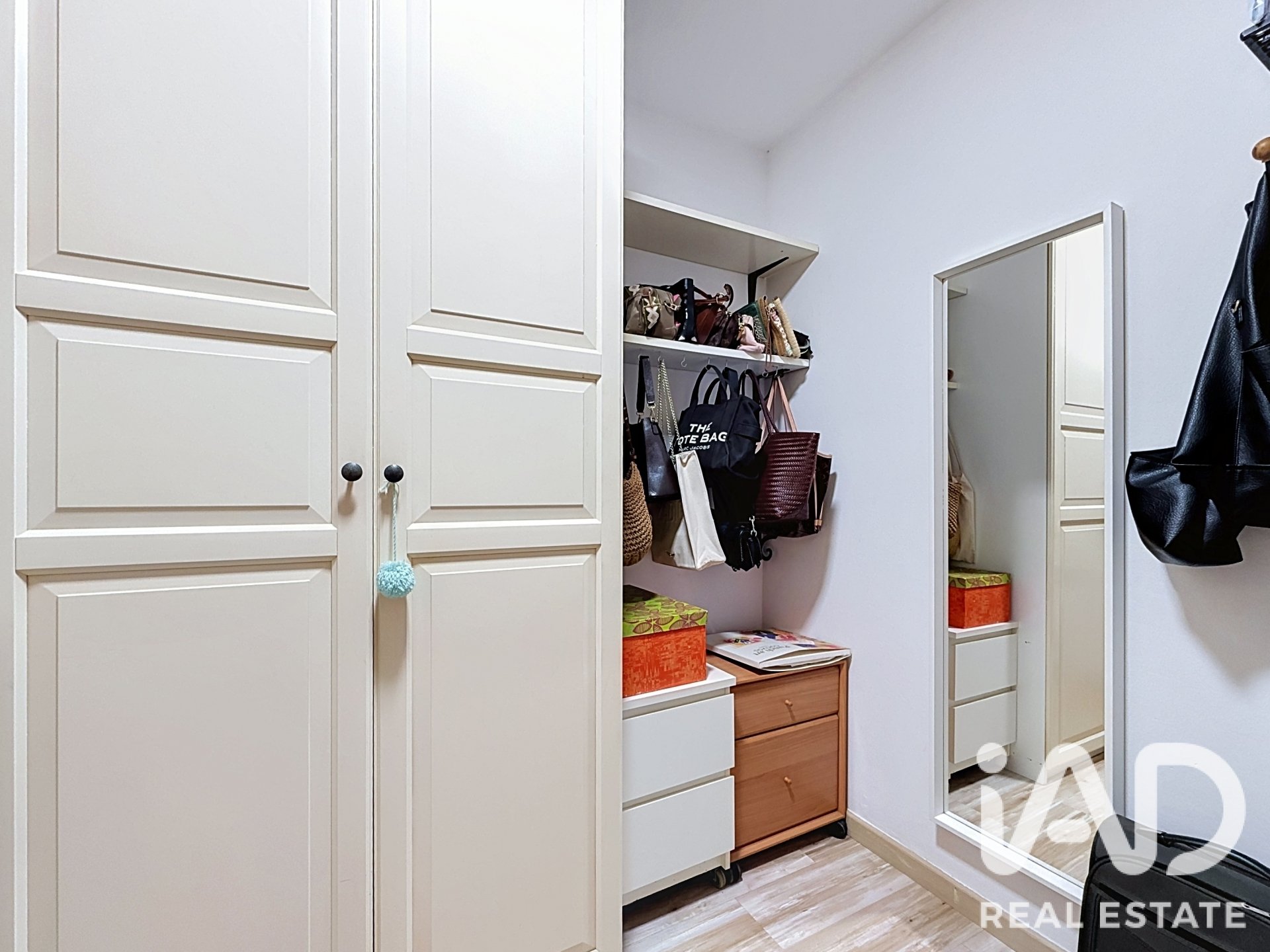 Apartamento en Sant Cugat del Vallès, Barcelona, España 3 dormitorios, 106 m2 No. 195045