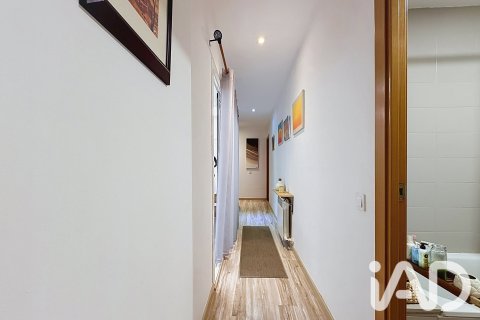 Продажа квартиры в Сан-Кугат-дель-Вальес, Барселона, Испания 3 спальни, 106м2 №195045 - фото 14