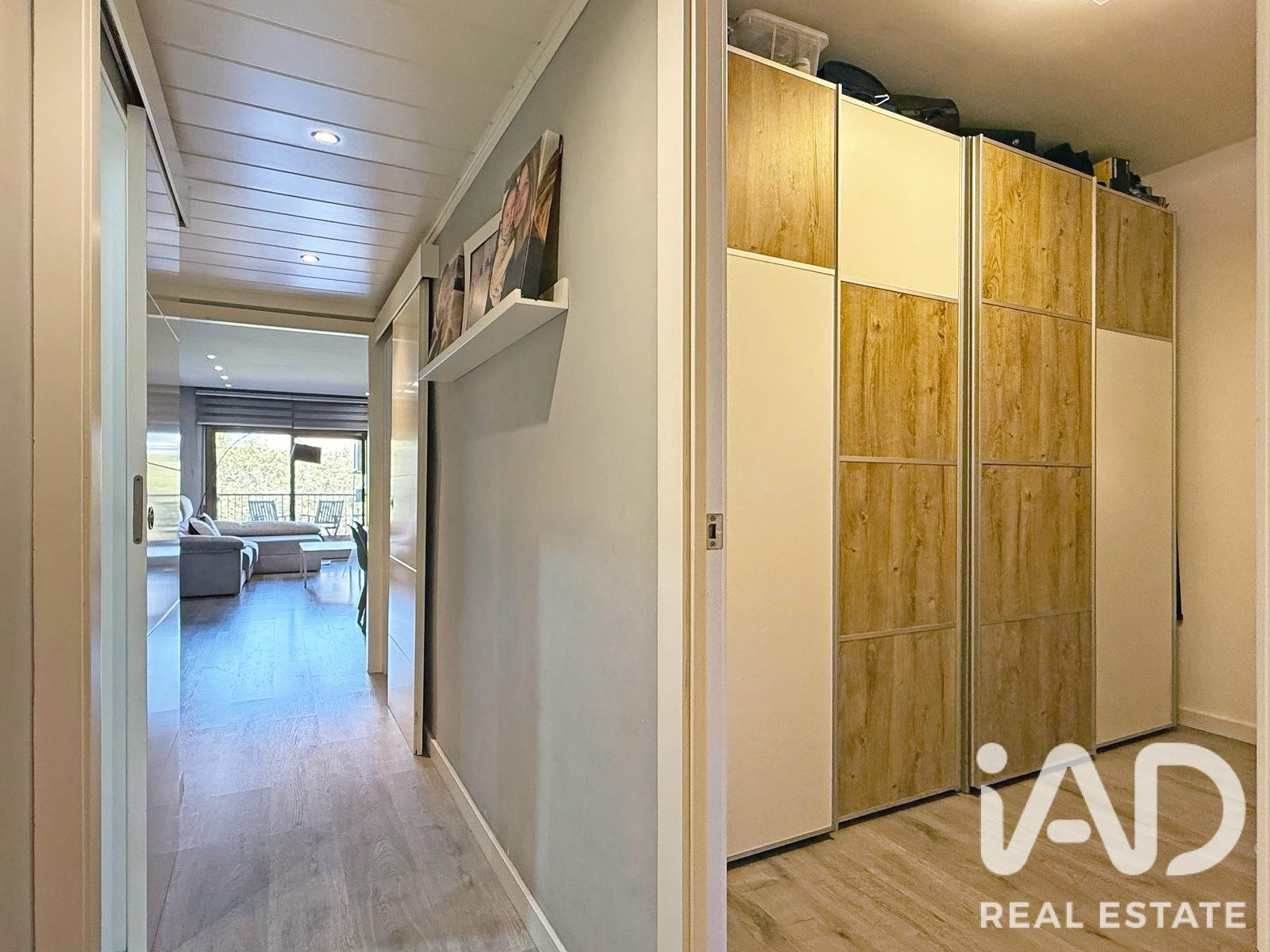 Apartament w Barcelona, Hiszpania 4 sypialnie, 104 mkw. nr 195046