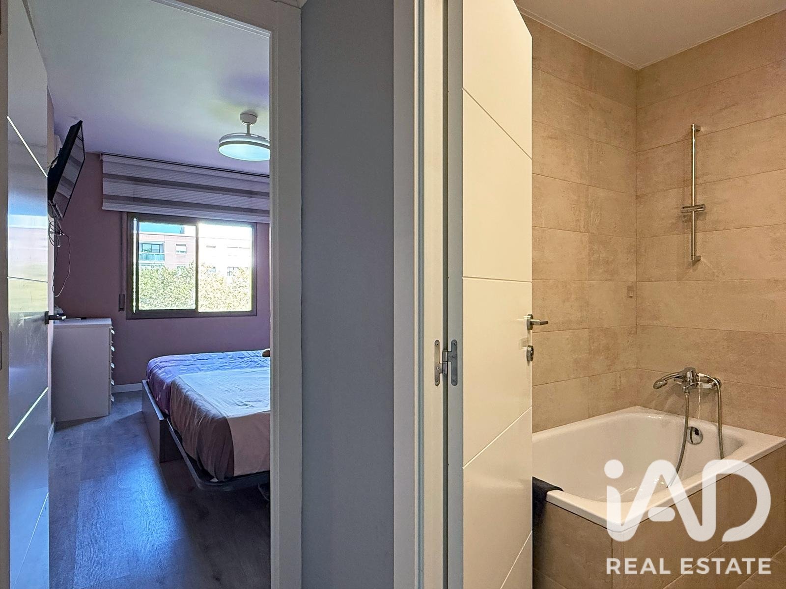 Apartament w Barcelona, Hiszpania 4 sypialnie, 104 mkw. nr 195046