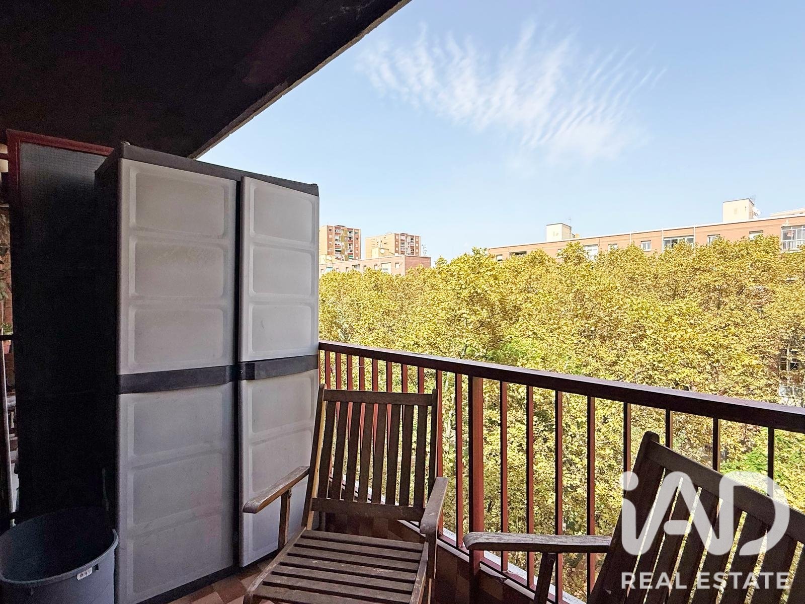 Apartament w Barcelona, Hiszpania 4 sypialnie, 104 mkw. nr 195046