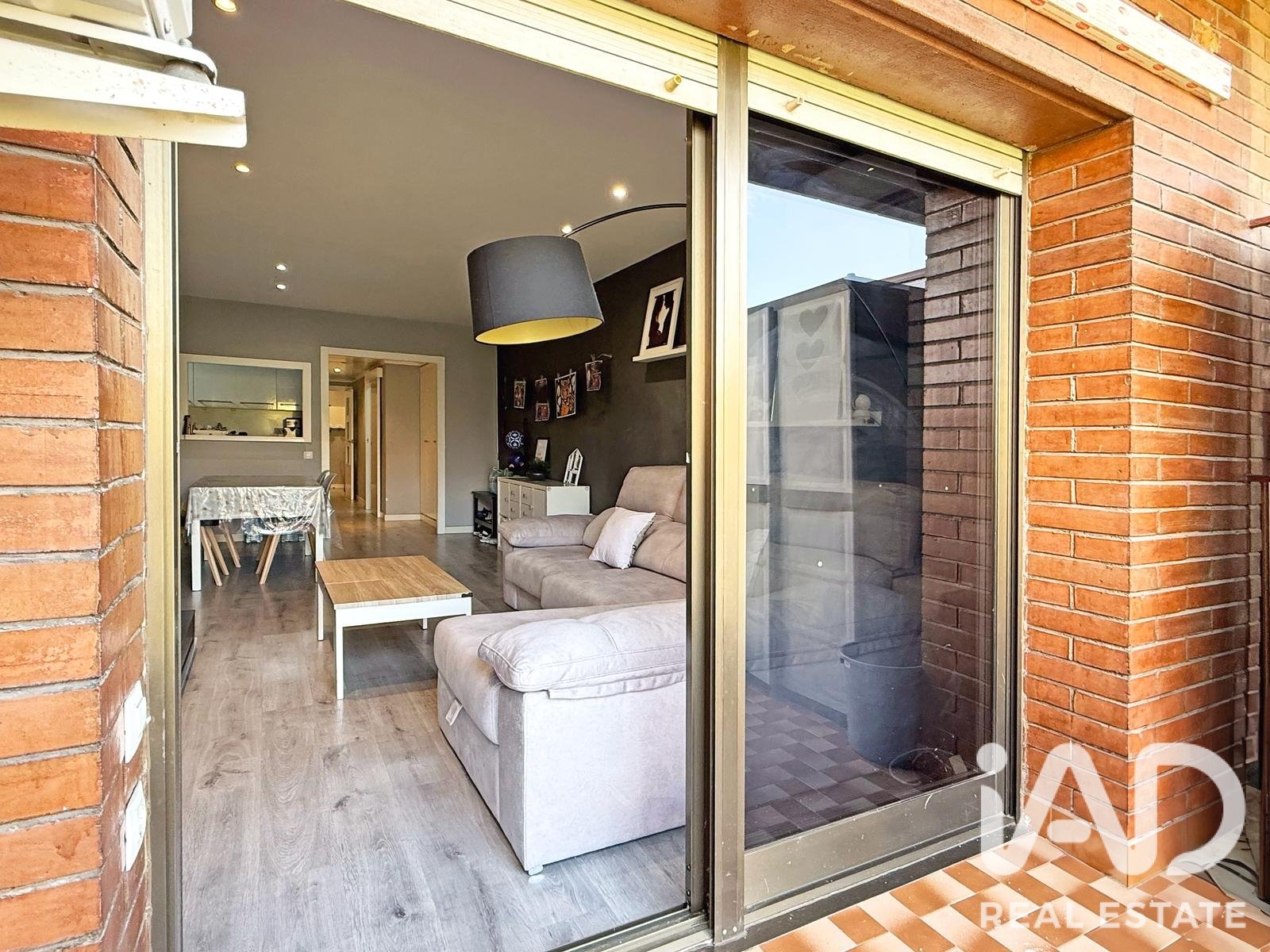 Apartament w Barcelona, Hiszpania 4 sypialnie, 104 mkw. nr 195046