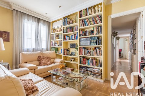 Apartment à vendre à Madrid, Espagne, 4 chambres, 142 m2 No. 188280 - photo 3