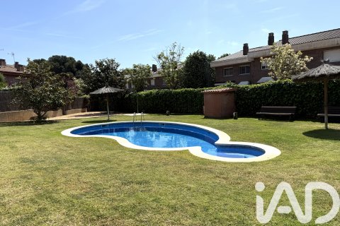 House à Sant Andreu de Llavaneres, Barcelona, Espagne 5 chambres, 247 m2 No. 188281