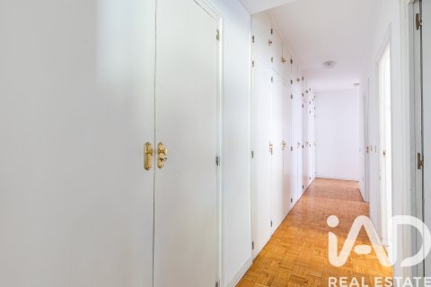 Apartment à vendre à Madrid, Espagne, 4 chambres, 234 m2 No. 188278 - photo 26