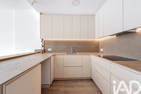 Lägenhet till salu i Vilanova i la Geltru, Barcelona, Spanien 3 sovrum, 98 kvm. Nr. 152287 - foto 3