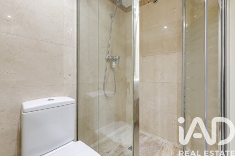 Apartament w Barcelona, Hiszpania 3 sypialnie, 144 mkw. nr 152286 – zdjęcie 17