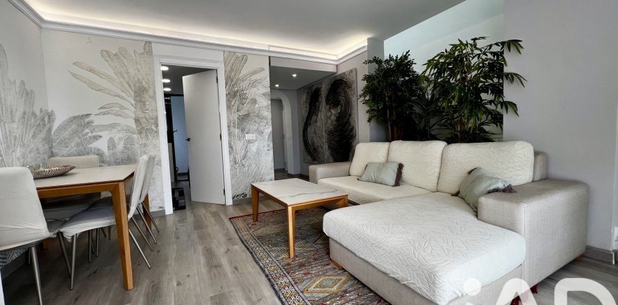 Duplex à San Roque, Cadiz, Espagne 2 chambres, 171 m2 No. 152290