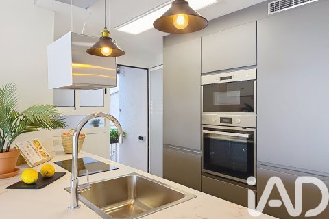 Lägenhet till salu i Vilanova i la Geltru, Barcelona, Spanien 2 sovrum, 75 kvm. Nr. 152291 - foto 8