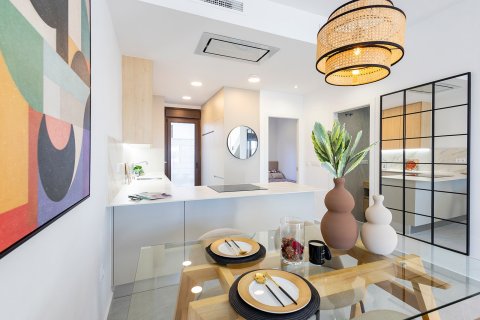 Продажа квартиры в Аликанте, Испания 3 спальни, 95м2 №179760 - фото 2