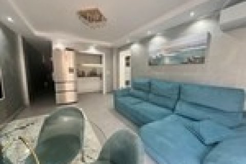 Huoneisto myytävänä Torrevieja, Alicante, Espanja, 3 makuuhuonetta, 101 m2 No. 179757 - kuva 2