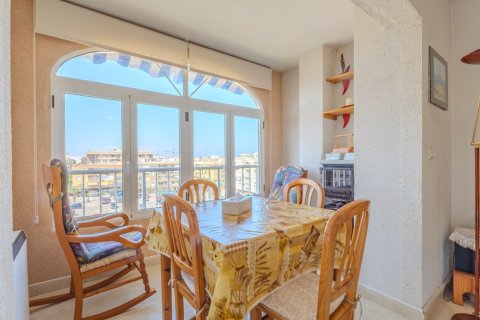 Duplex for sale in Guardamar del Segura, Alicante, Spain 3 bedrooms, 85 sq.m. No. 179754 - photo 11