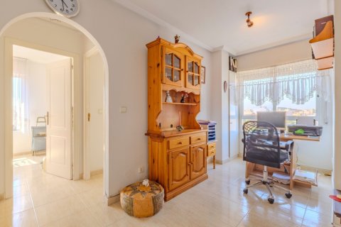 Duplex for sale in Guardamar del Segura, Alicante, Spain 3 bedrooms, 85 sq.m. No. 179754 - photo 8