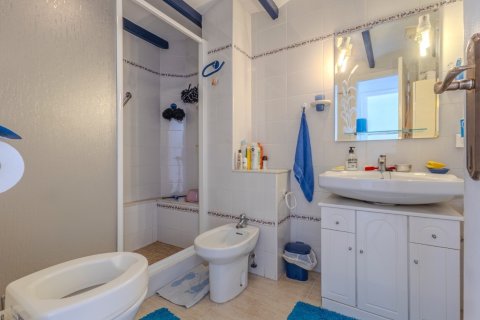 Duplex for sale in Guardamar del Segura, Alicante, Spain 3 bedrooms, 85 sq.m. No. 179754 - photo 21