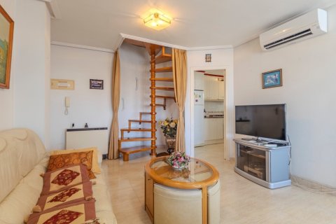 Duplex for sale in Guardamar del Segura, Alicante, Spain 3 bedrooms, 85 sq.m. No. 179754 - photo 5