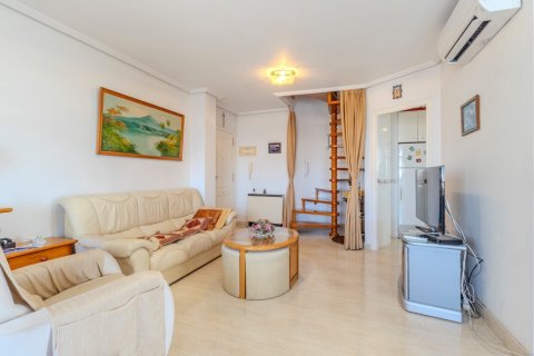 Duplex for sale in Guardamar del Segura, Alicante, Spain 3 bedrooms, 85 sq.m. No. 179754 - photo 9
