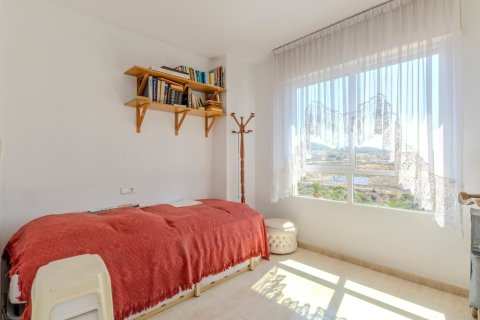 Duplex for sale in Guardamar del Segura, Alicante, Spain 3 bedrooms, 85 sq.m. No. 179754 - photo 4