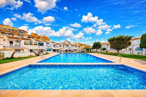 Dúplex en Torrevieja, Alicante, España 3 dormitorios, 67 m2 No. 179755