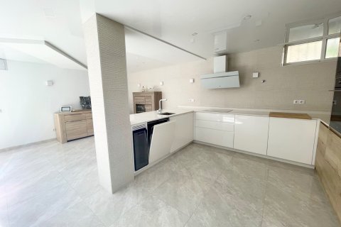 Villa till salu i Los Altos, Alicante, Spanien 3 sovrum, 186 kvm. Nr. 146897 - foto 6