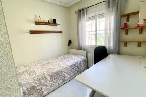 Villa till salu i Los Altos, Alicante, Spanien 3 sovrum, 186 kvm. Nr. 146897 - foto 17