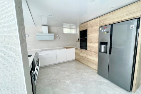 Villa till salu i Los Altos, Alicante, Spanien 3 sovrum, 186 kvm. Nr. 146897 - foto 5