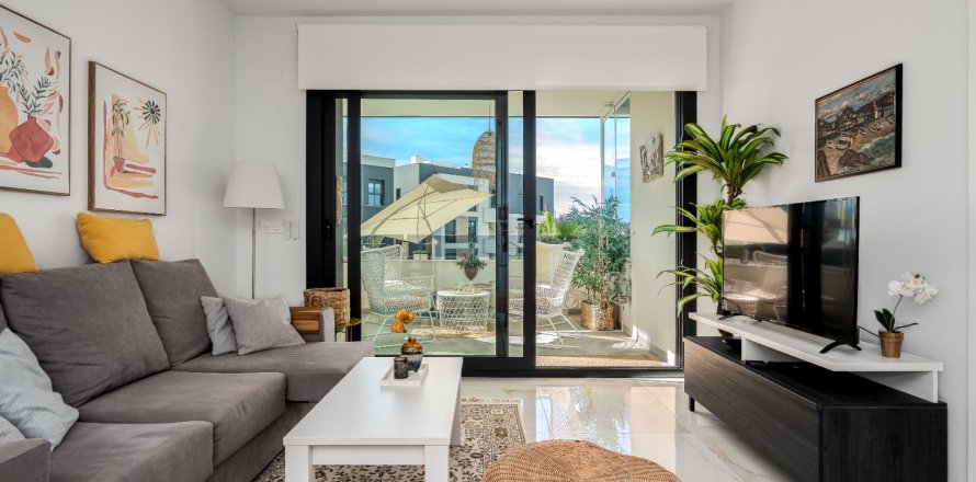 Apartment in Los Altos, Alicante, Spain 2 bedrooms, 72 sq.m. No. 146893