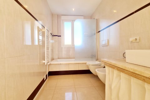 Аренда пентхауса в Пальма-де-Майорка, Майорка, Испания 3 спальни, 110м2 №155489 - фото 13