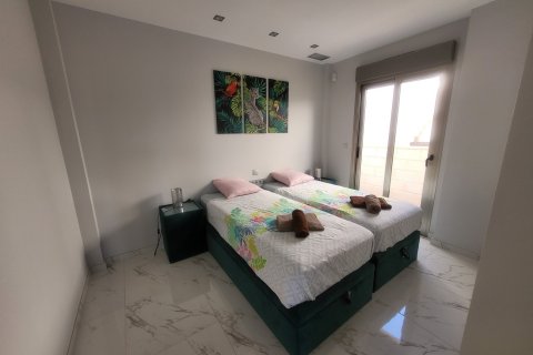 Villa till salu i Villamartin, Alicante, Spanien 3 sovrum, 89 kvm. Nr. 155486 - foto 17