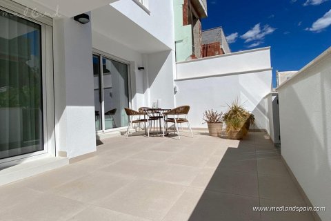 Apartamento en venta en Pilar de la Horadada, Alicante, España 3 dormitorios, 84 m2 No. 192977 - foto 10