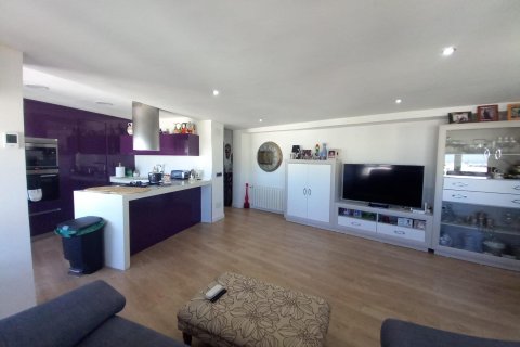 Apartment for sale in Guardamar del Segura, Alicante, Spain 1 bedroom, 77 sq.m. No. 183635 - photo 6
