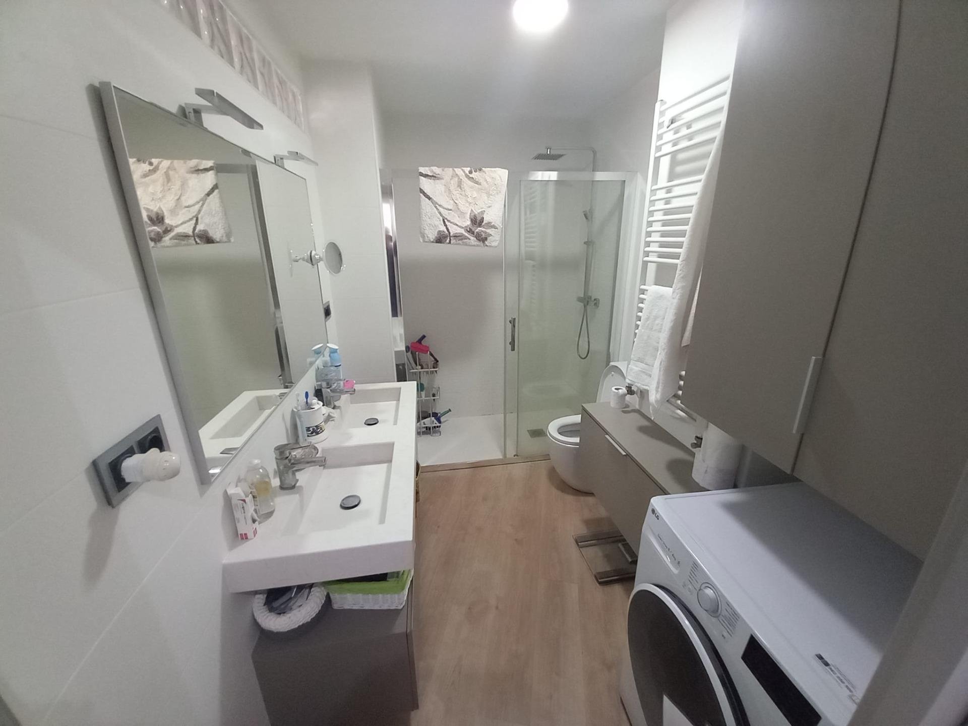 Huoneisto Guardamar del Segura, Alicante, Espanja 1 makuuhuone, 77 m2 No. 183635
