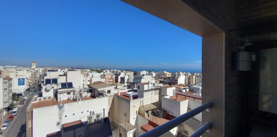 Apartment in Guardamar del Segura, Alicante, Spain 1 bedroom, 77 sq.m. No. 183635