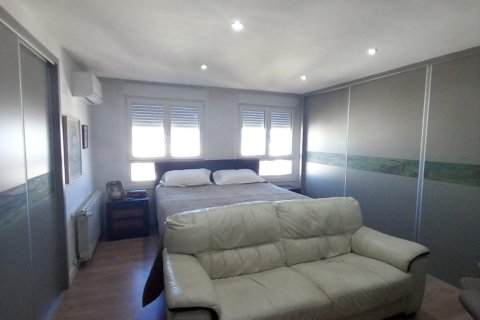 Apartment for sale in Guardamar del Segura, Alicante, Spain 1 bedroom, 77 sq.m. No. 183635 - photo 21
